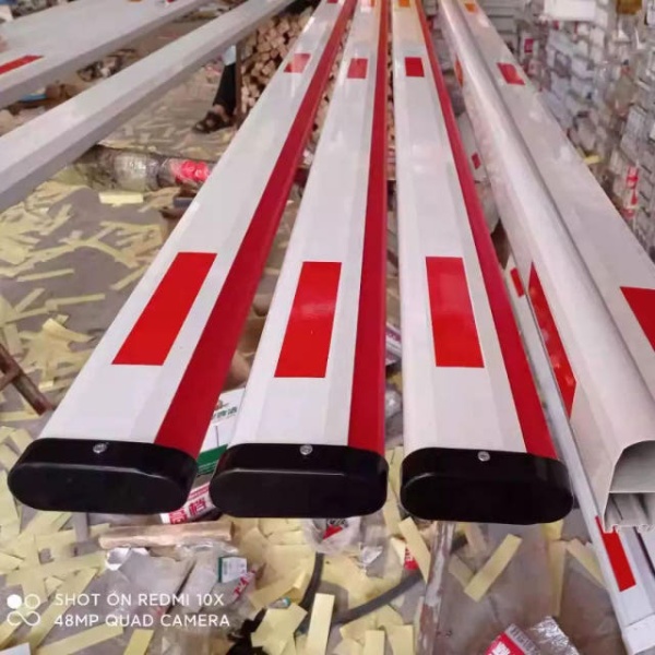 튼튼한 주차장 차단봉 볼라드 주차 차단기 수동 출입 80 x 45 고무줄 하이캉 A 10 x 45 레드 앤 화이트 3m 고무 - 상세 이미지 3