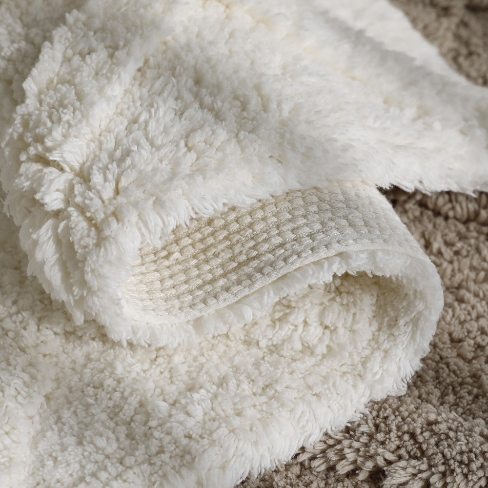 릴리프 다이아 도톰한 순면 욕실 발매트 세탁가능 북유럽 감성 매트