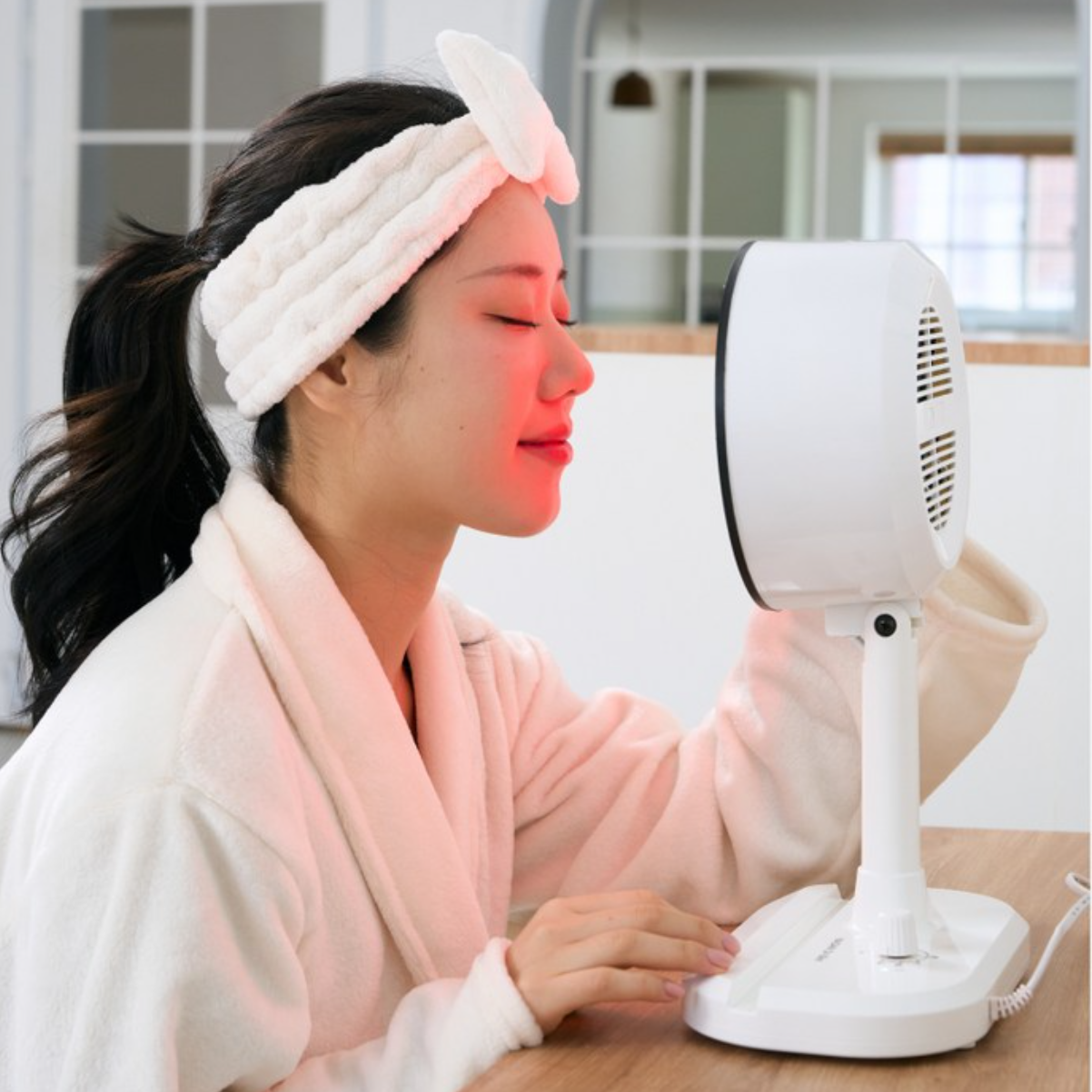 국산 적외선 홈케어 디바이스 올인원 뷰티디바이스 얼굴 온열기 - 상품 이미지