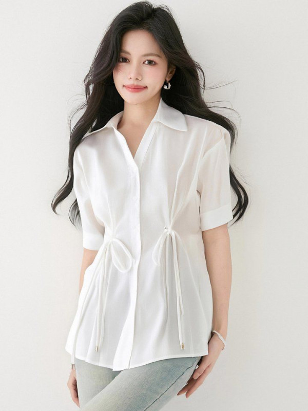 여성 여름 루즈핏 허리스트링 셔링 반팔 셔츠 카라넥 블라우스 단추 여밈 데일리룩 화이트 - 상세 이미지 2