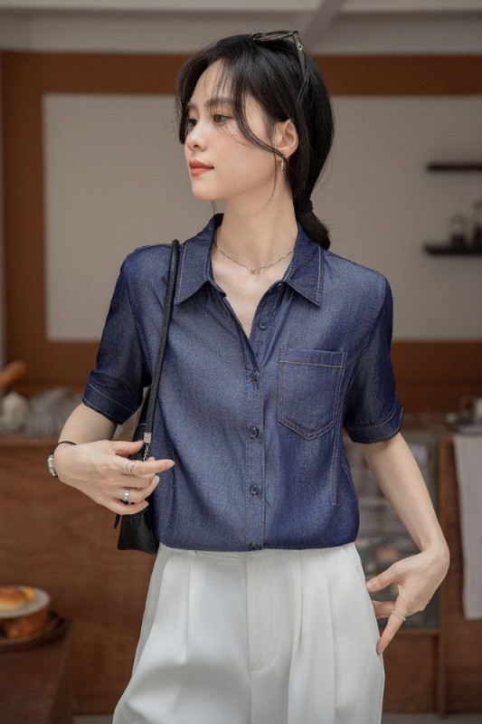봄 여름 여성 브이넥 반팔셔츠 루즈핏 데님라이크 데일리룩 캐주얼 남방 포켓 면티 - 상세 이미지 4