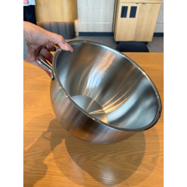 프리미엄 믹싱볼 스테인레스 휘핑볼 반죽기 머랭용 계란 제과제빵용 16cm 16cm - 상세 이미지 3