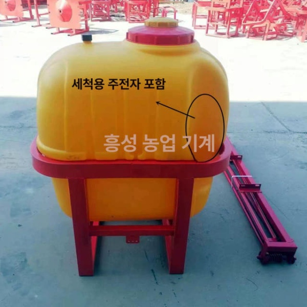 최강성능 이동식 농약 분무기 압축 장착 대형 삼중 노즐 트랙터 3기통 펌프 400L 6m 블루배럴 맞춤형 500L 배럴 프레임만 포함 - 상세 이미지 5