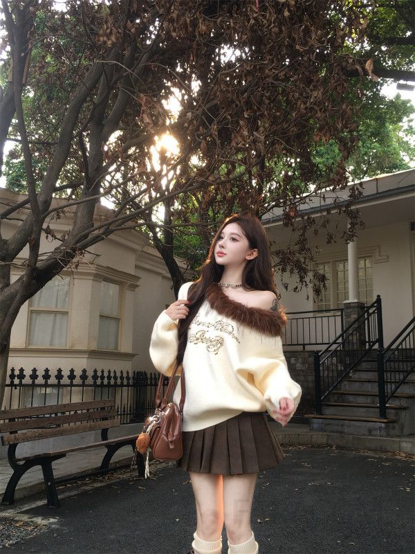 여성 캐주얼 데일리 루즈핏 울 퍼 트리밍 그래픽 자수 니트 레더 플리츠 미니 스커트 코디 여자 유니크룩 - 상세 이미지 4