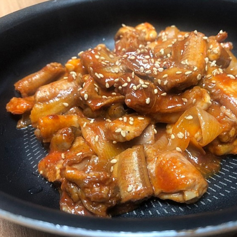 자연가득 손질해 나가는 생물 부산 꼼장어 1kg 10~15미 꼼장어 소스 70g 1팩 포함 - 상세 이미지 5