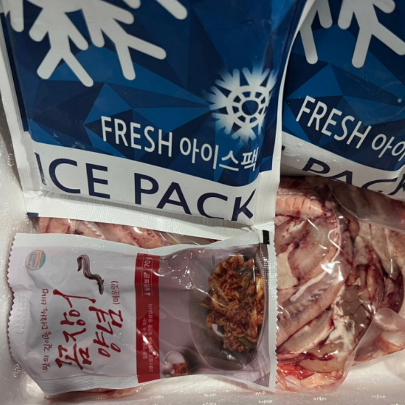 자연가득 손질해 나가는 생물 부산 꼼장어 1kg 10~15미 꼼장어 소스 70g 1팩 포함 이미지 8