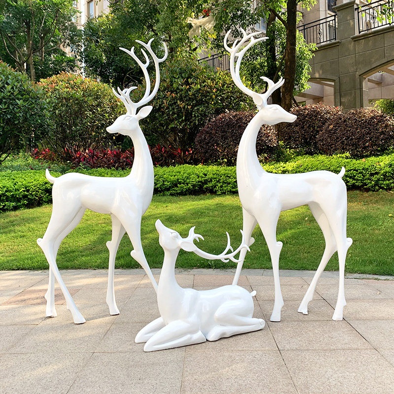 사슴 조각상 야외 FRP 레진 흰색 매끄러운 뿔 서있는 앉아있는 정원 공원 카페 펜션 - 상세 이미지 2