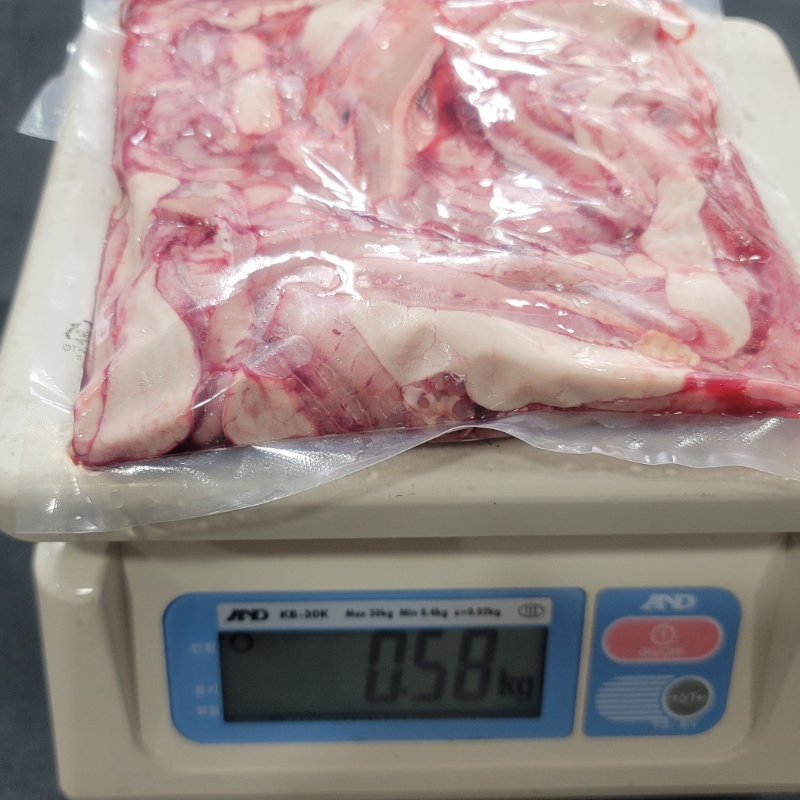 자연가득 손질해 나가는 생물 부산 꼼장어 1kg 10~15미 꼼장어 소스 70g 1팩 포함 이미지 7