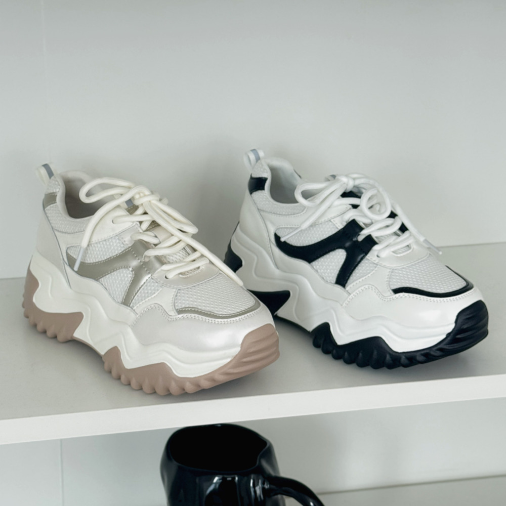 메쉬 여성 키높이 운동화 7cm 어글리 슈즈 통풍 좋은 스니커즈 - 상품 이미지