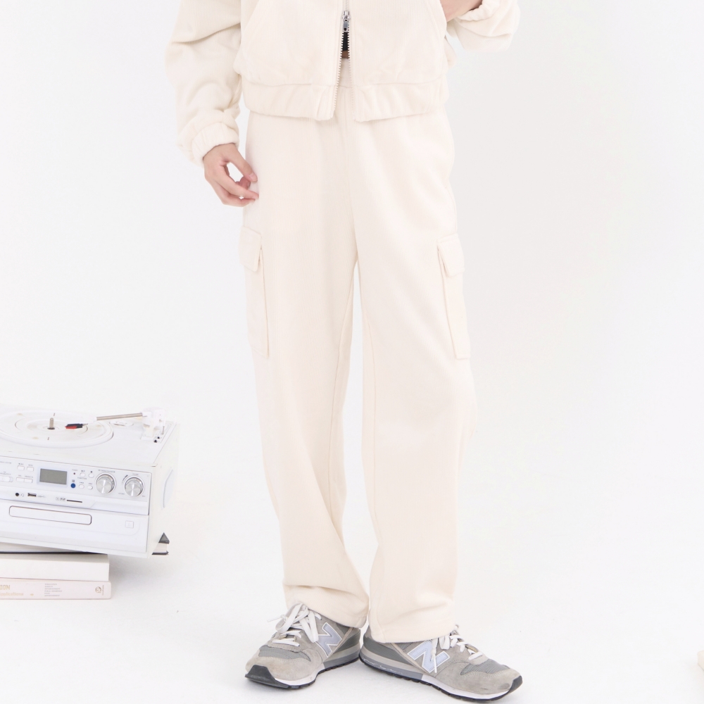 더데이걸 힙해 코듀로이 카고 TGTM24T02 - 상품 이미지