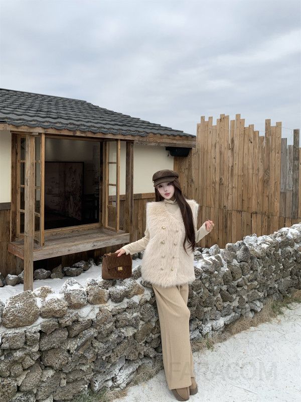 여성 럭셔리 루즈핏 퍼 브이넥 밍크 조끼 와이드팬츠 터틀넥 폴라티 쓰리피스 코디 하객룩 오피스룩 출근룩 윈터 - 상세 이미지 4
