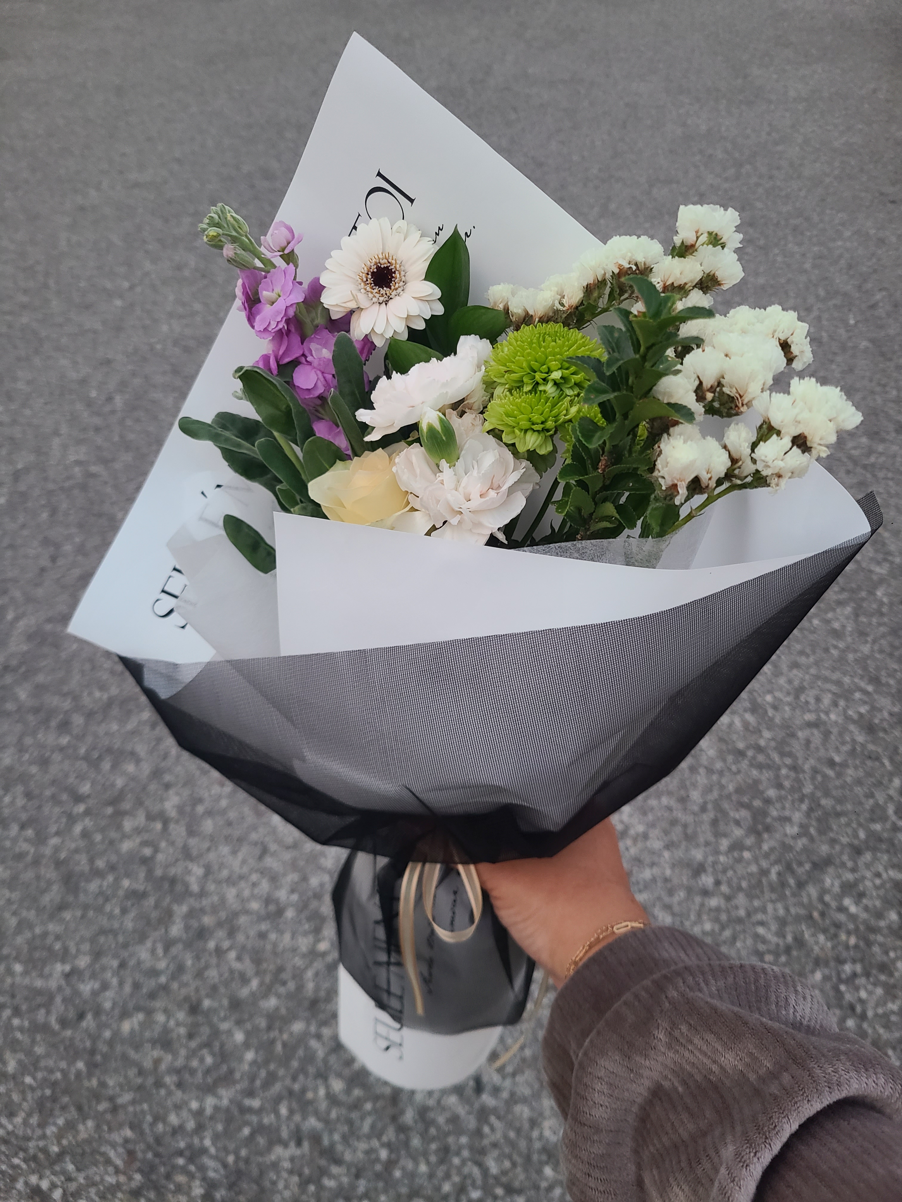 플로럴데이 블랙망사 데일리 생화 꽃다발 감동선물 기념일꽃 - 상세 이미지 4