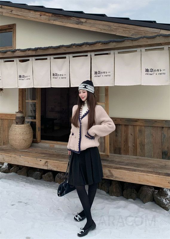 여성 빈티지 클래식 루즈핏 울 배색 가디건 하이넥 니트 플리츠 미디 스커트 벨트 코디 출근룩 하객룩 - 상세 이미지 2