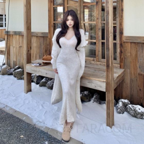 여성 루즈핏 울 브이넥 꽈배기 롱 가디건 민소매 니트 롱 원피스 코디 임산부 데일리룩 마실룩 포근한 겨울 - 상품 이미지