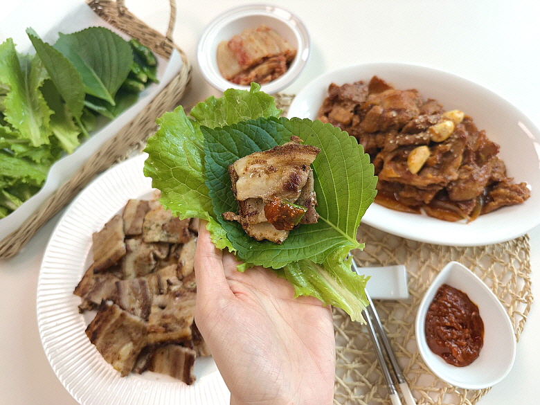 국내산 돼지 한돈 냉장 삼겹살 목살 캠핑 500g 1kg - 상세 이미지 5