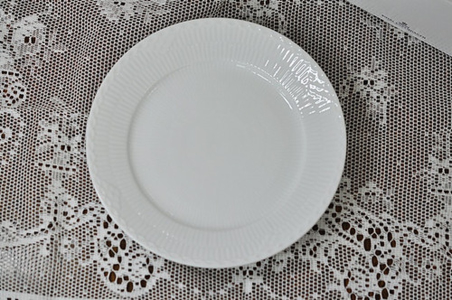 (접시 19cm) 로얄코펜하겐 화이트 플루티드 하프레이스 19cm 접시 1017293 - 상품 이미지