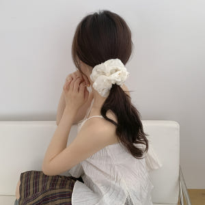 [자체제작/국내생산] 프레쉬 플라워 스크런치 L - 자카드 꽃 풍성 빅사... 솔직 후기 | 실사용자 리뷰 분석 - 상품 이미지 2