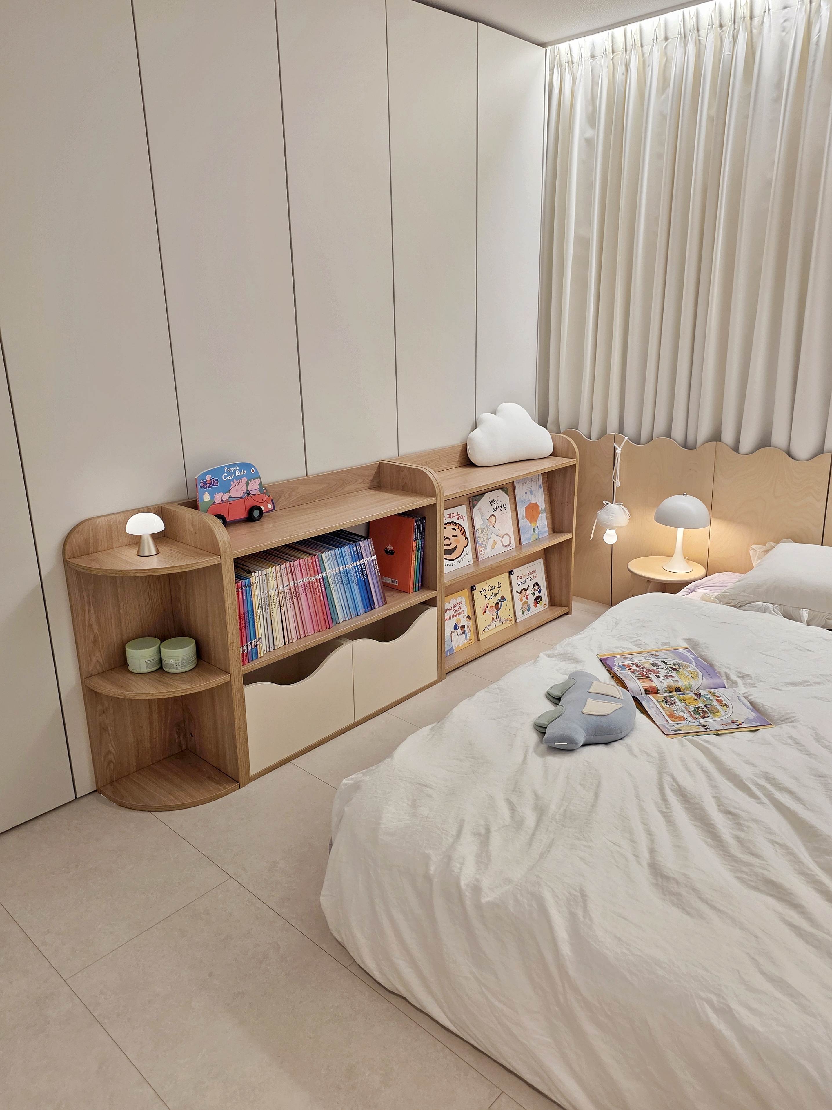 재니쓰홈올인원 책장 전면책장 교구장 3단 화이트 낮은 몬테소리 어린이집 아기 유아 장난감