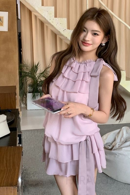 여성 러블리 페미닌 모던 루즈핏 쉬폰 프릴 캉캉 리본 셔링 나시 블라우스 미니스커트 코디 하객룩 데이트룩 오피스룩 이미지 6