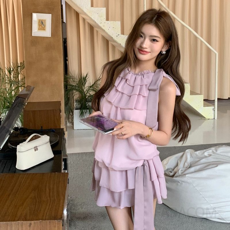 여성 러블리 페미닌 모던 루즈핏 쉬폰 프릴 캉캉 리본 셔링 나시 블라우스 미니스커트 코디 하객룩 데이트룩 오피스룩 - 상품 이미지