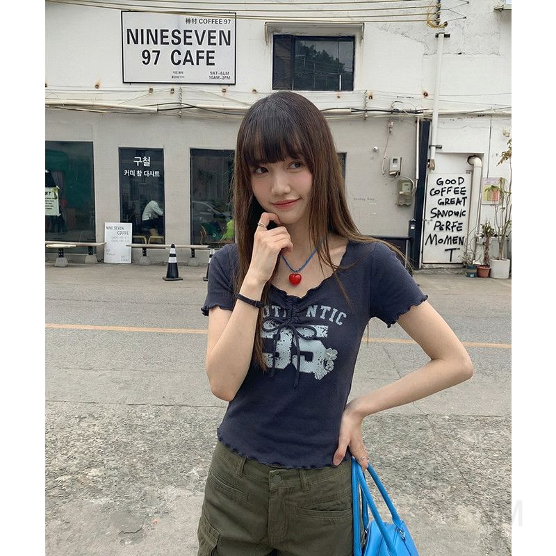 여성 스트릿 빈티지 면 셔링 드로우스트링 프릴 배꼽티 크롭 반팔 티셔츠 레이어드 스타일링 - 상세 이미지 3