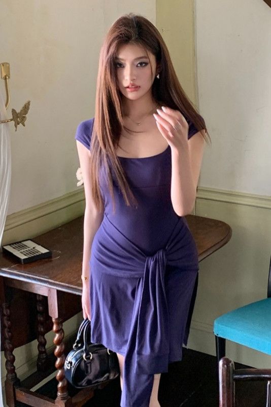 여성 페미닌 슬림핏 모달 스퀘어넥 리본 타이 셔링 랩 디테일 반팔 미니 원피스 데일리 하객 코디 데이트룩 오피스룩 이미지 6