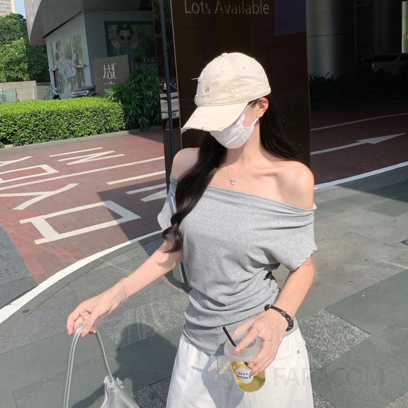 여성 데일리 캐주얼 루즈핏 면 오프숄더 입술넥 반팔 티셔츠 오피스룩 출근룩 데이트룩 놈코어룩 여리여리핏 보트넥 - 상세 이미지 2
