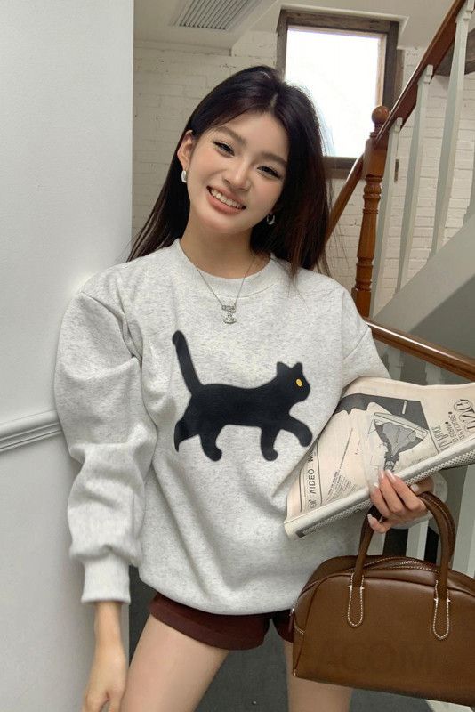 여성 스트릿 루즈핏 기모 고양이 자수 프린팅 라운드넥 긴팔 맨투맨 스웨트셔츠 이미지 6