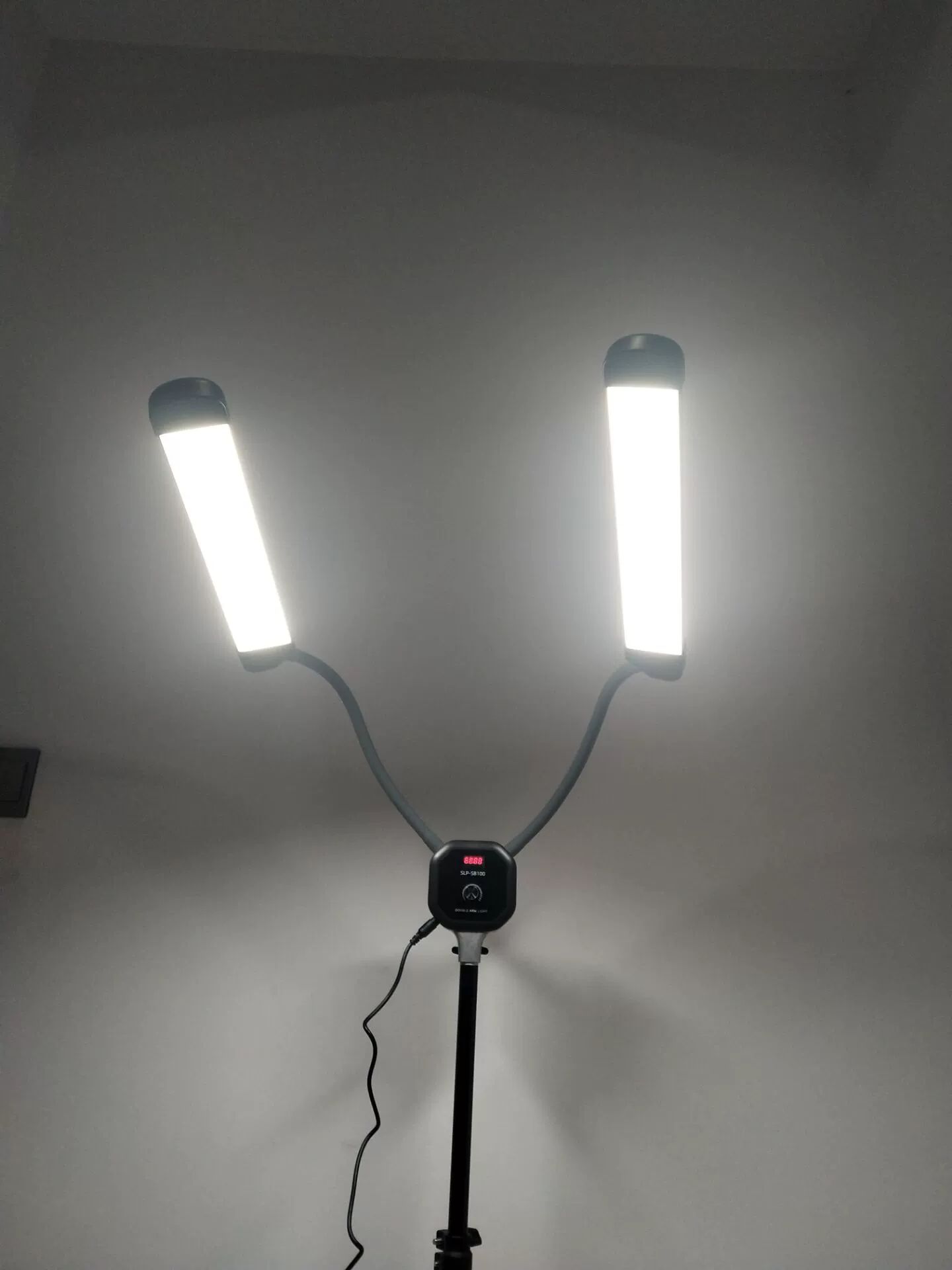 뷰티샵 램프 삼각대 왁싱 반영구 피부샵 이중 조명 미용 LED 듀얼 1.6m - 상품 이미지