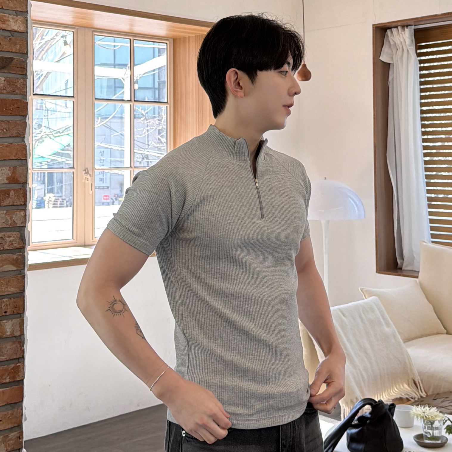 머슬핏 반집업 반팔 티셔츠 짐웨어 체형보정 여름반팔 슬림핏 - 상세 이미지 2