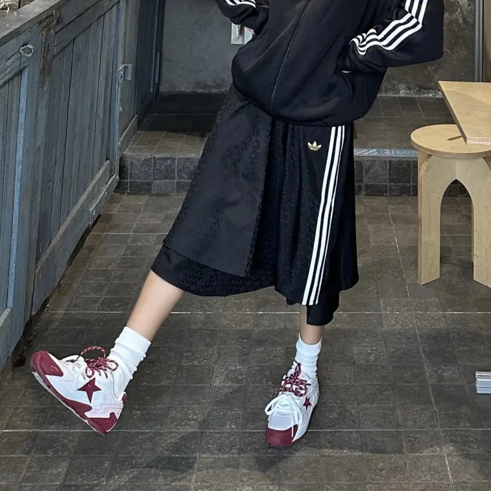 아디다스 오리지널 레이어드 스커트 여성 데일리 치마 블랙 KT4999 - 상세 이미지 2