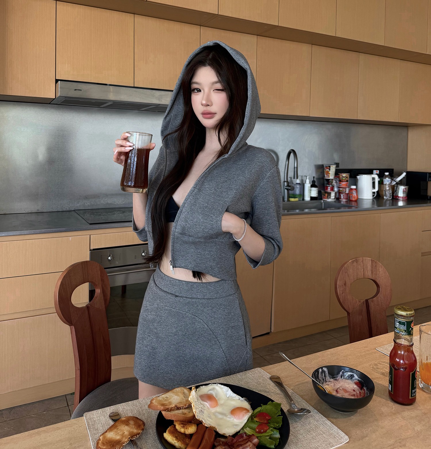 CHIC 여성후드집업 5부소매 크롭후드집업 여성트레이닝세트 츄리닝세트 트레이닝셋업 - 메인 이미지