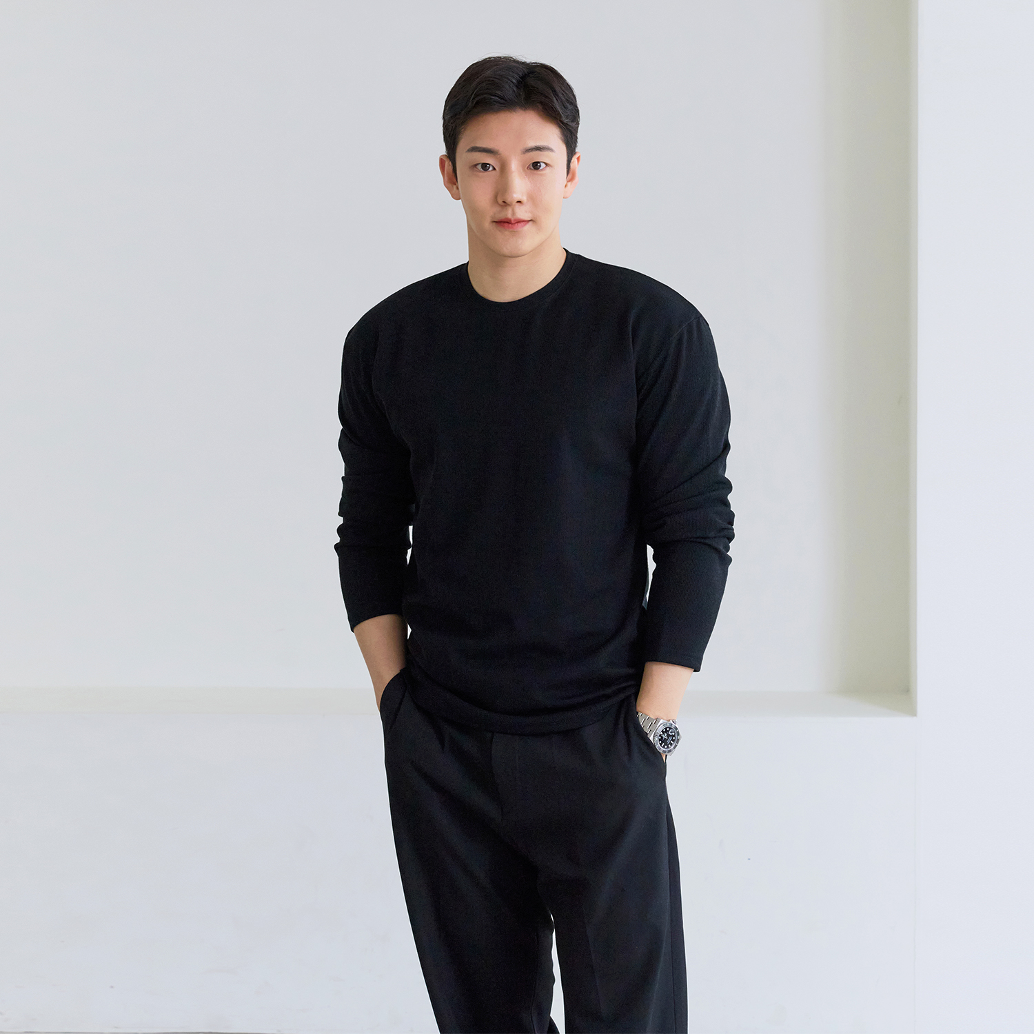 어깨넓어보이는 탄탄 머슬핏 남자 라운드 긴팔 티셔츠 - 상세 이미지 3