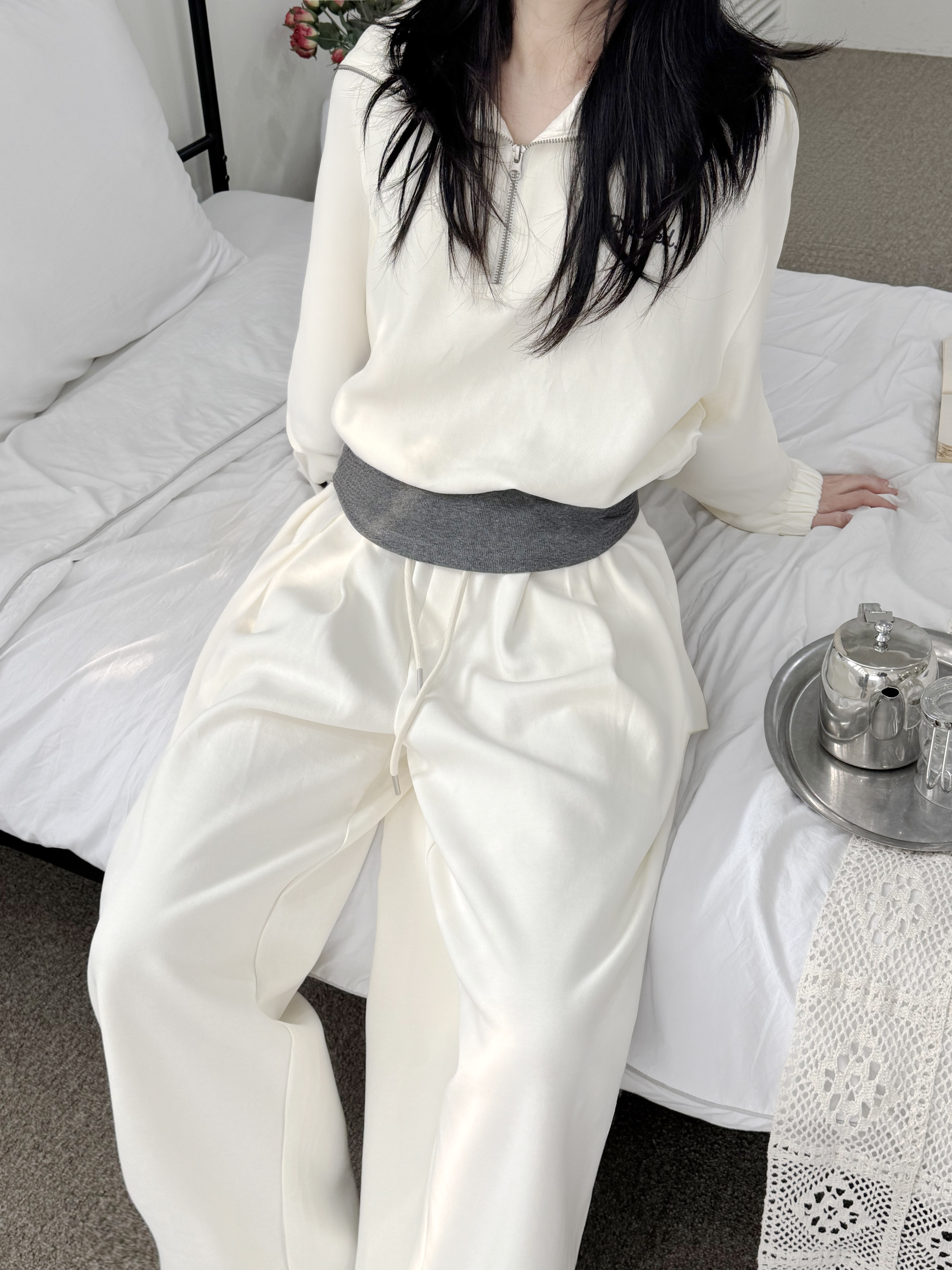 여성 레이어드 트레이닝 세트 세일러 카라 핀턱 와이드 팬츠 셋업 이미지 8