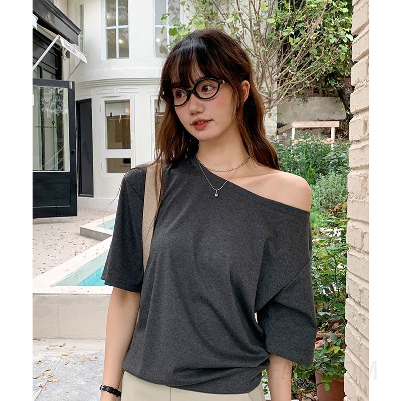 여성 데일리 오피스룩 면 스판 슬림핏 오프숄더 원숄더 루즈핏 반팔 티셔츠 이미지 7