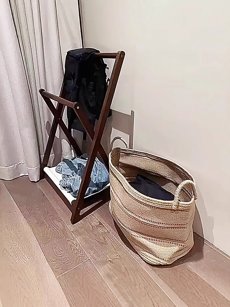 원목 다용도 걸이대 접이식 걸이 무타공 수납장 인테리어 월넛 50cm - 상세 이미지 4