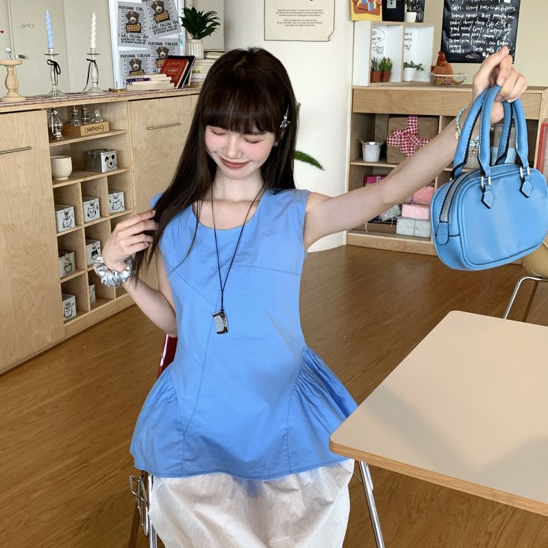 여성 페미닌 데일리 오피스룩 코튼 셔링 페플럼 핀턱 라운드넥 민소매 나시 블라우스 티셔츠 루즈핏 - 상세 이미지 2