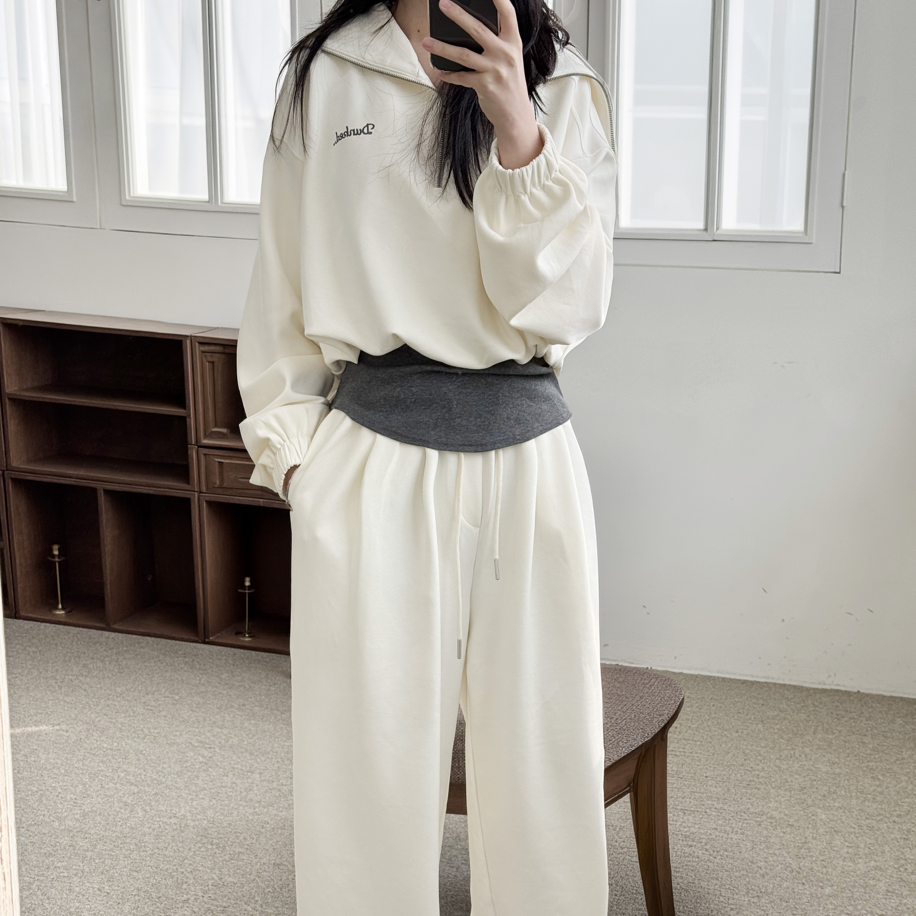 여성 레이어드 트레이닝 세트 세일러 카라 핀턱 와이드 팬츠 셋업 - 상품 이미지