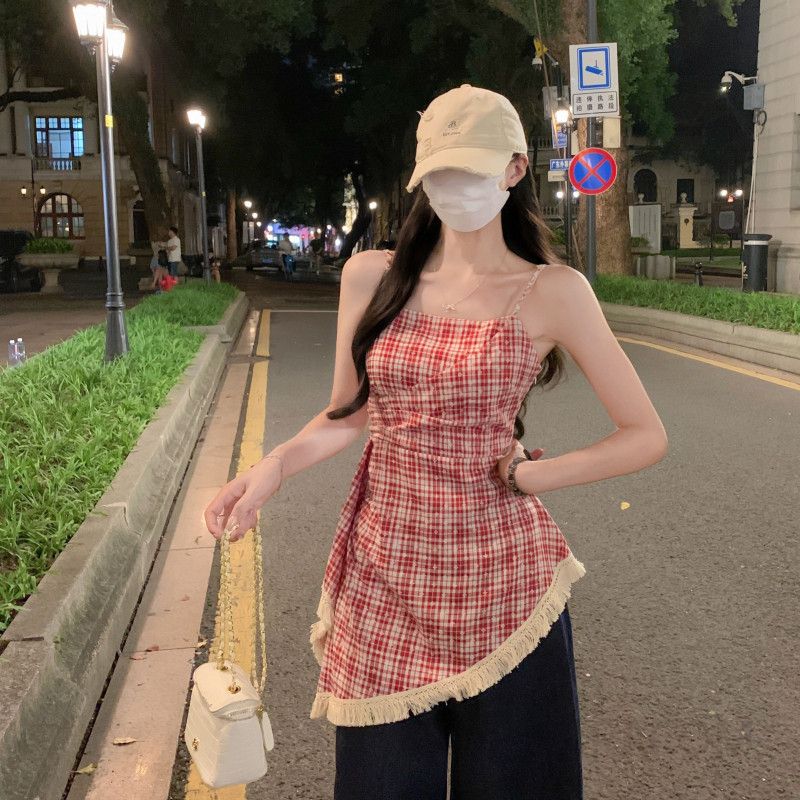 여성 페미닌 빈티지 체크 비스코스 테슬 포인트 슬리밍 핏 스퀘어넥 언밸런스 레이어드 민소매 뷔스티에 나시 블라우스 코디 - 상품 이미지