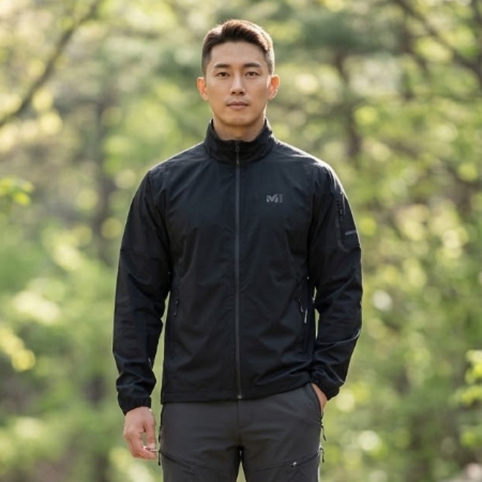 MILLET 밀레 남성 봄 아웃도억 간절기 경량 스판 바람막이 등산자켓 - 상품 이미지