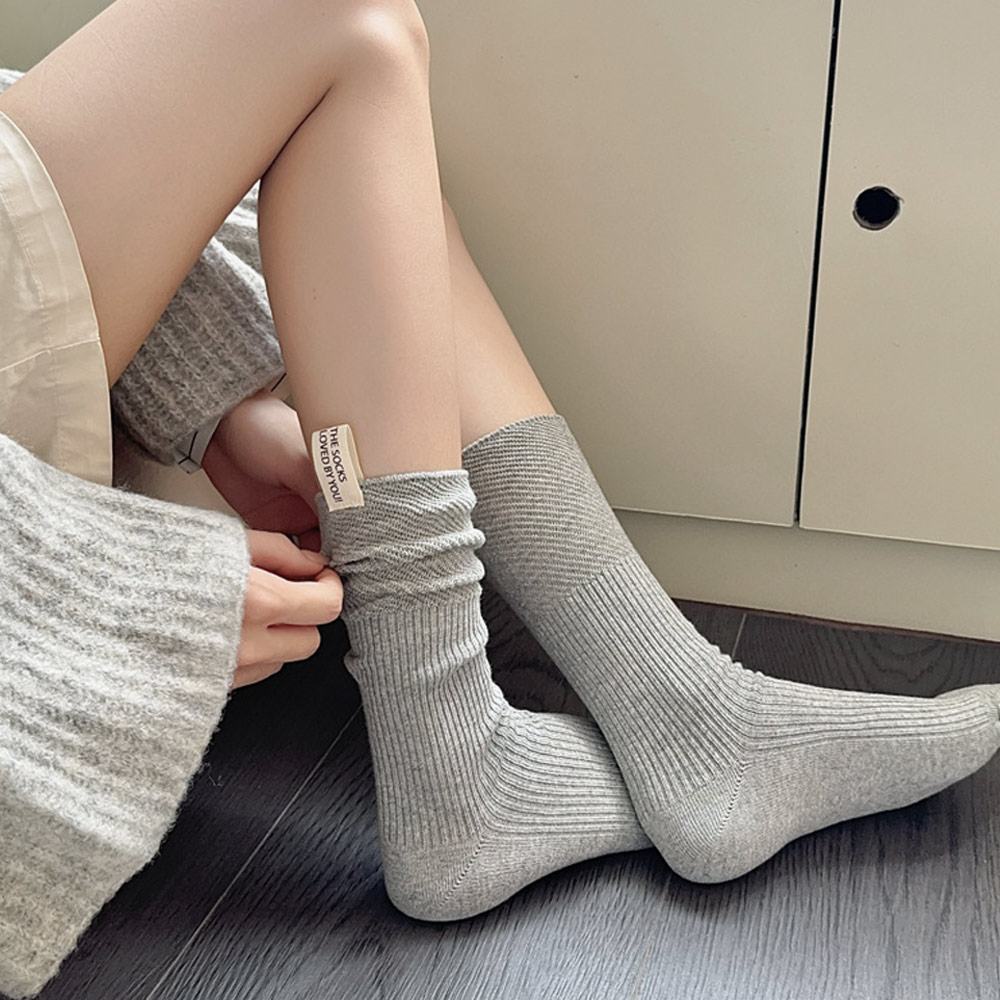 여성 심플 데일리 패션 학생 장목 주름 무지 무드라벨 골지 양말 - 상세 이미지 4