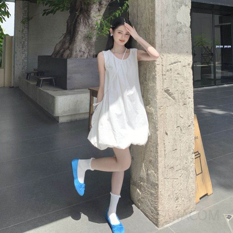 여성 데일리 오피스룩 면 라운드넥 민소매 벌룬 셔링 에이라인 미니 원피스 가벼운 코디 휴양지룩 - 상세 이미지 2