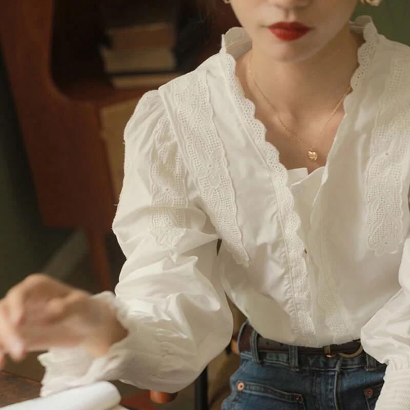 여성 레이스 긴팔 블라우스 화이트 쉬폰 셔츠 이너 레이어드 봄 화이트 S - 상세 이미지 3