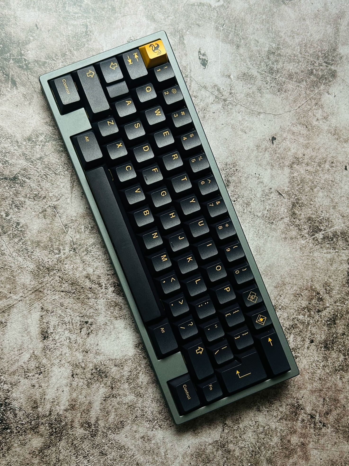 맞춤형 키캡 GMK 블랙골드 세트 커스텀 PBT 고급 RGB 검정 게이밍 - 상세 이미지 4