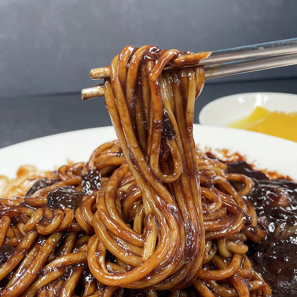 온누리 맛있는 짜장밀키트 자장면 짜장면밀키트 5인분 세트 단무지 포함 - 상세 이미지 2