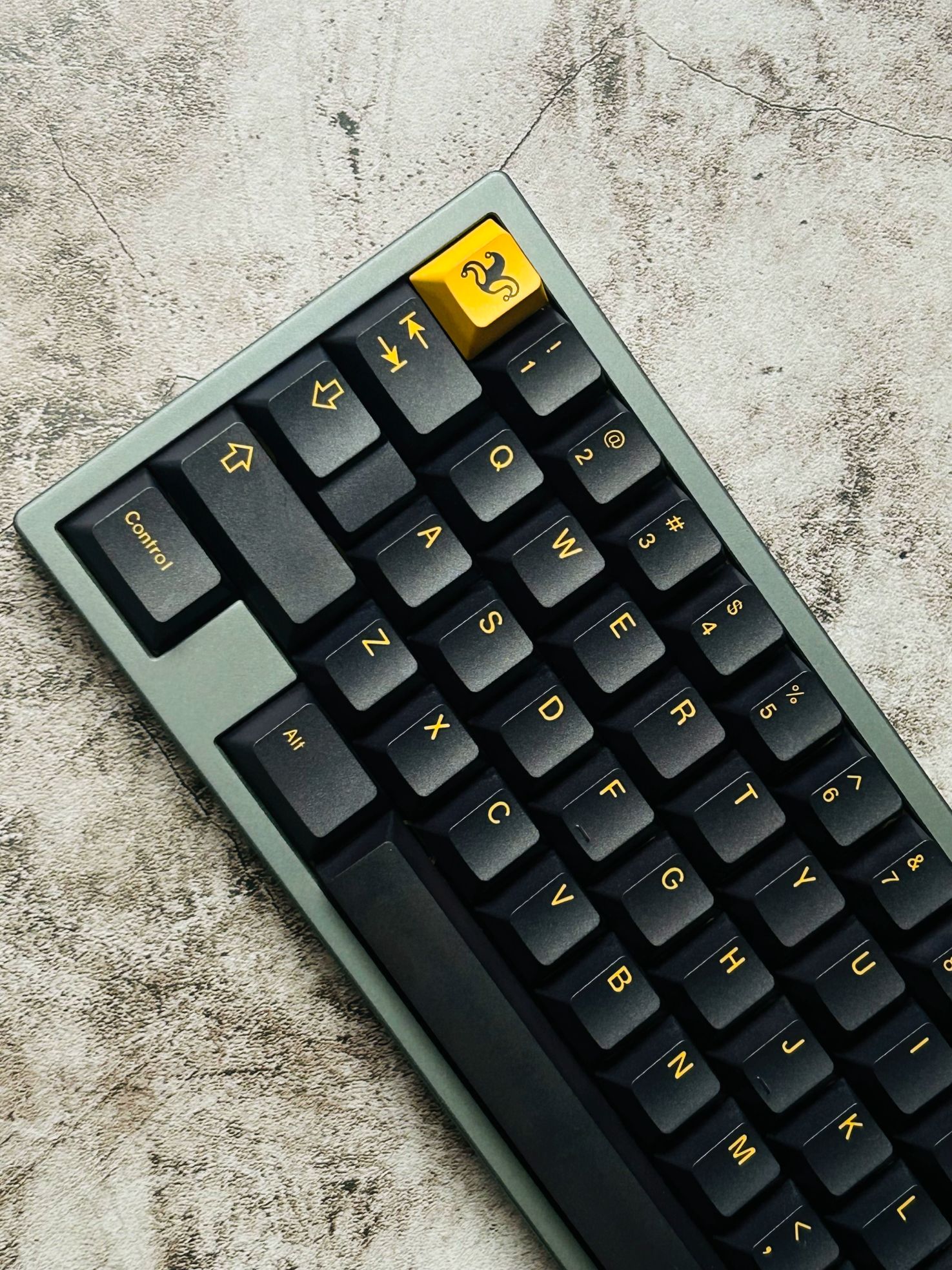 맞춤형 키캡 GMK 블랙골드 세트 커스텀 PBT 고급 RGB 검정 게이밍 - 상세 이미지 3