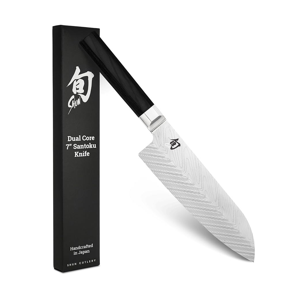 Shun 듀얼 코어 17.8cm(7인치), 산토쿠 스테인리스 전통 내구성 나무 사야 칼날, 2중 수작업으로 사용. 날카로운 스틸 제작, 있는 일본에서 크롬 환상적인 고탄소 일본 - 상품 이미지