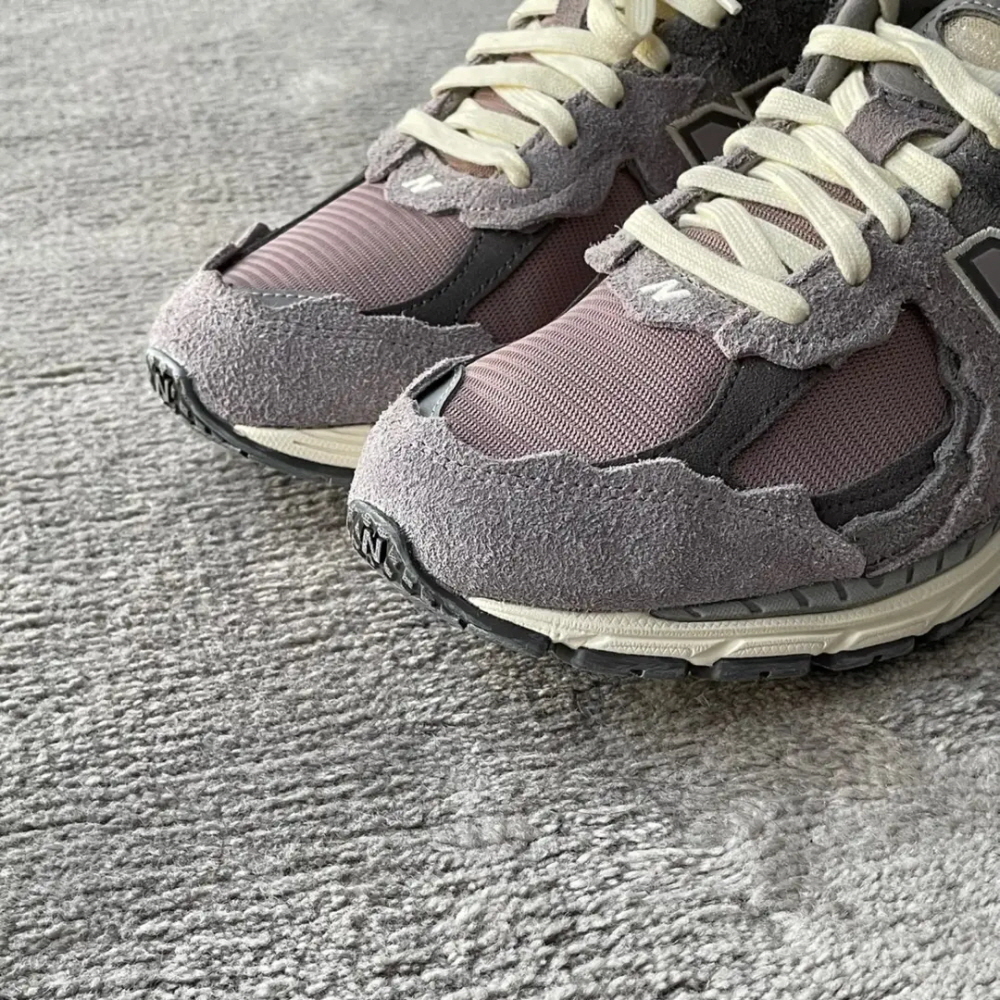 뉴발란스 2002R 프로텍션 팩 징크 그레이 핑크 M2002RDY - 상세 이미지 4