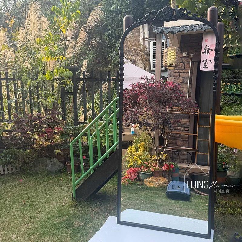 인테리어 전신 거울 피팅 포토존 엔티크 비정형 우드 침실 미러 대형 스탠드 - 상세 이미지 3