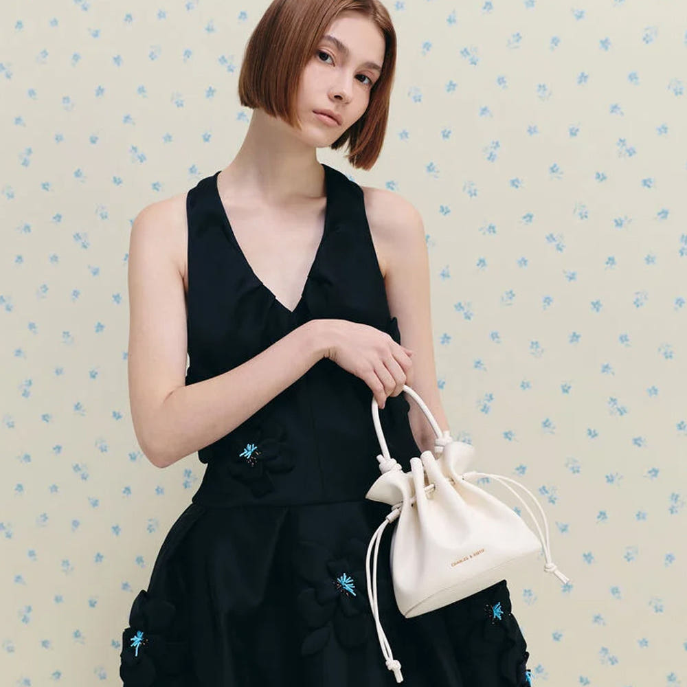 찰스앤키스 새미 드로스트링 버킷백 2colors CK2-10271696 가격 비교 찰스앤키스코리아 찰스앤키스 새미 드로스트링 버킷백 2colors CK2-10271696